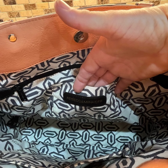 Rebecca Minkoff  MAB Saffiano leather purse. EUC - Picture 9 of 16